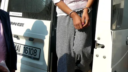 Trei tineri din Constanța au fost prinși în timp ce încercau să vândă substanțe etnobotanice