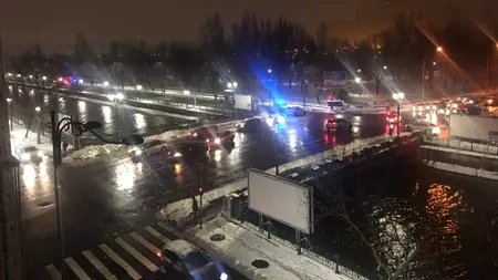 Alertă în Capitală după ce trupul neînsuflețit al unui bărbat a fost găsit într-o mașină