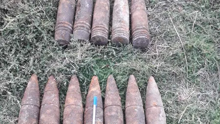 FOTO. Un adevărat arsenal a fost descoperit de pirotehniști într-un cimitir din Bârlad
