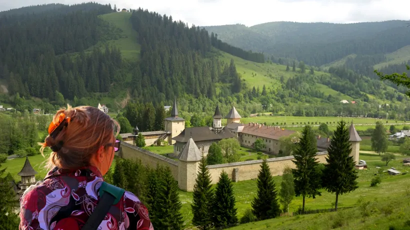 Turiștii nemți, HIPNOTIZAȚI de frumusețile României: Natura este intactă aici și mâncarea este absolut senzaţională