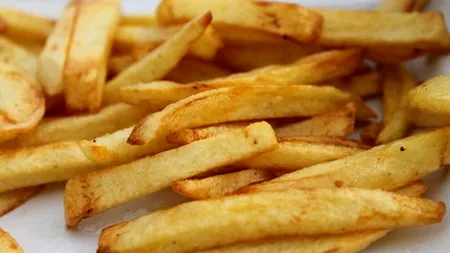Secretul pentru cei mai crocanți și gustoși cartofi prăjiți! Gospodinele nu știu acest truc