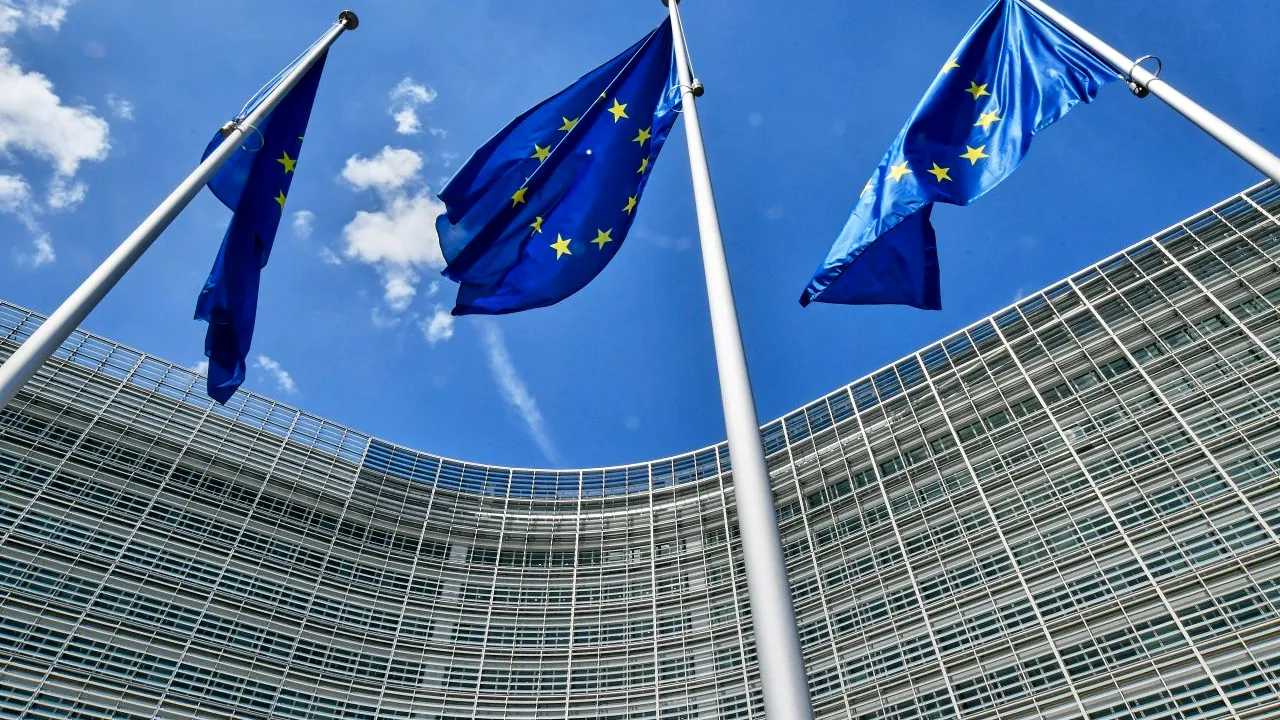 UE a dispus sancțiuni pentru mai multe persoane și entități care au legătură cu programul de arme nucleare al Coreei de Nord