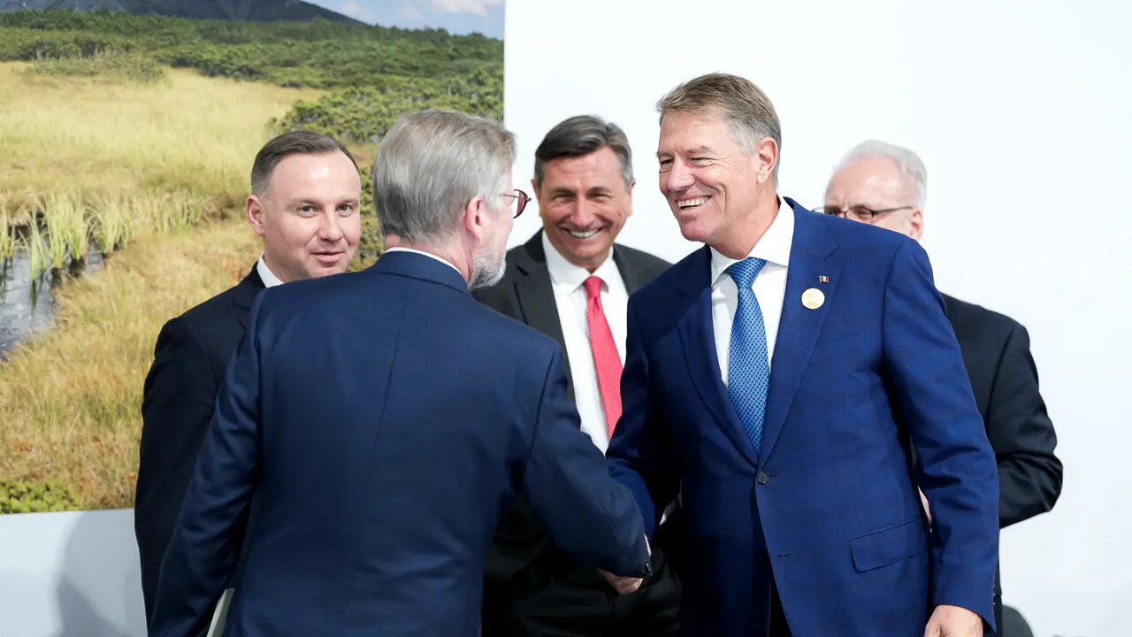 Salariul președintelui face „vâlvă” în România, dar în Europa e la coada clasamentului. Ursula von der Leyen câștigă de șase ori mai mult ca Iohannis