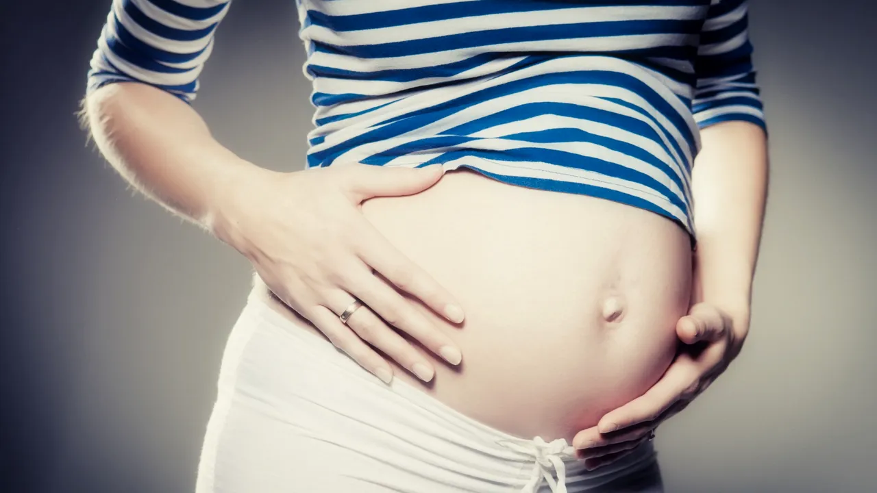 O femeie din Satu Mare și-a scos LA VÂNZARE bebelușul nenăscut pe FACEBOOK: Am DATORII la bancă