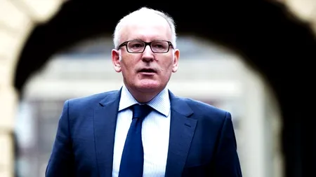 Comisia Europeană: Amprentarea refugiaților va „filtra