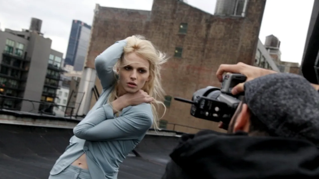 Un cunoscut top-model masculin a suportat o operație de schimbare de sex