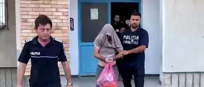 VIDEO | Bombardierii de pe plaja din Costinești au fost arestați. Ce riscă huliganii