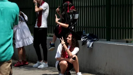 FOTO EXCLUSIV. BAC-ul la așa-numitul liceu „de fițe” din Capitală. Mai puține emoții la MATE și dorința de a emigra: „Nu pot să-mi găsesc un viitor aici”