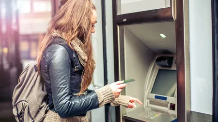 Am făcut calculul. Câți bani trebuie să ai în contul bancar, pentru a putea fi considerat 