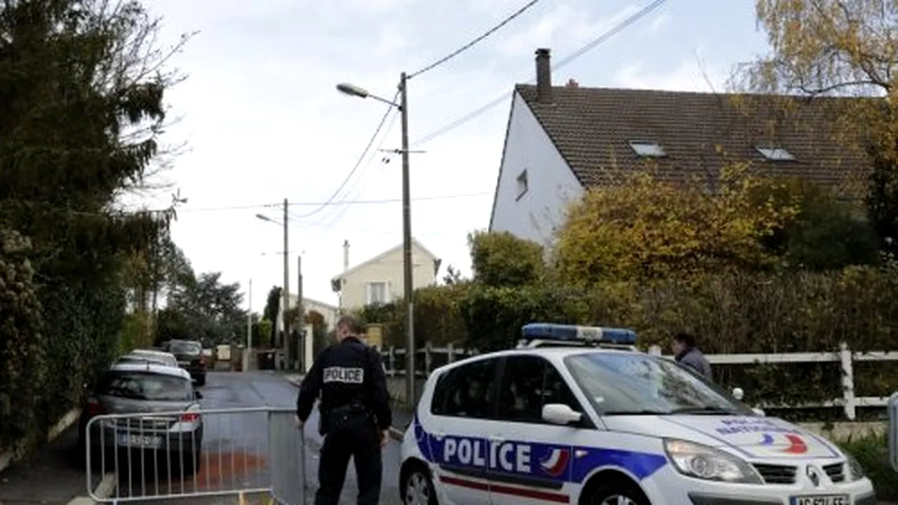 S-a certat cu iubita, a împușcat-o în față, a omorât trei oameni și apoi s-a sinucis. Gestul unui polițist care a șocat Franța