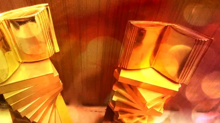 Au fost decernate Premiile Revistei Regal Literar (2020-2021): ”În semn de prețuire a unor personalități, pentru recunoașterea calității, pentru promovarea culturii și activităților artistice”