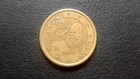 Această monedă din anul 2000 te poate îmbogăți! Colecționarii oferă 10.000 de euro pentru ea, acum, în 2022