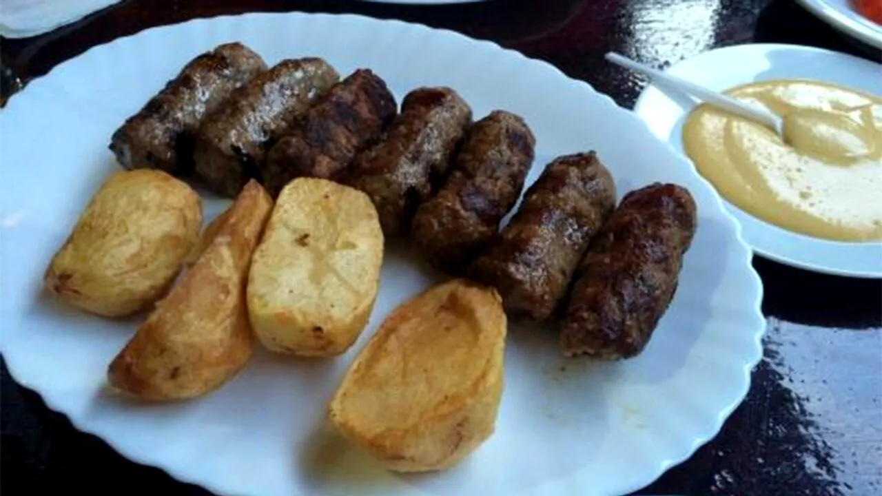 Cum a reacționat un turist străin după ce a mâncat mici în restaurantul Cocoșatu din București: 