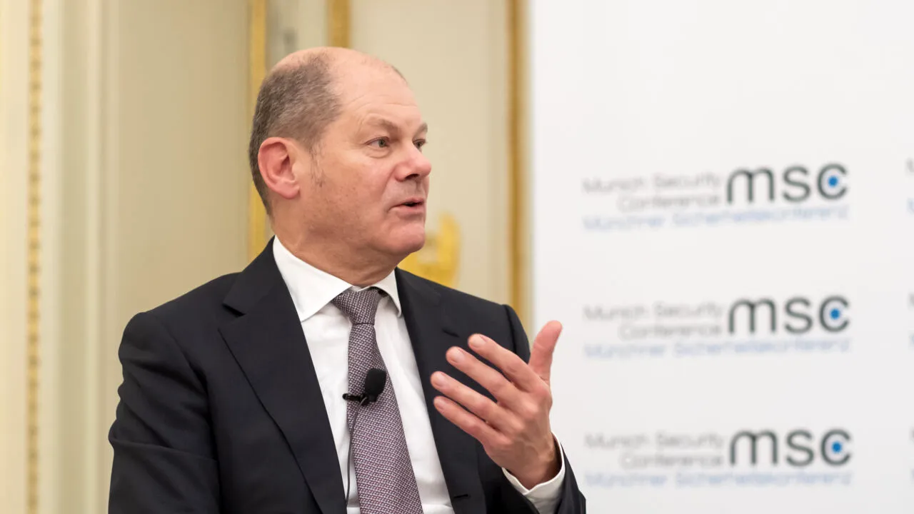 Olaf Scholz anunță că Germania va furniza Ucrainei tancuri de tip Leopard 2