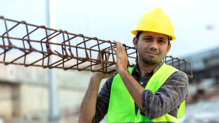 Angajatorii denunță fenomenul traficului de persoane străine de la granițele României