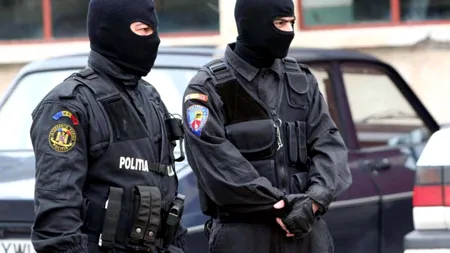 DIICOT. Cel mai mare falsificator de bancnote de plastic din lume a fost prins de polițiștii români