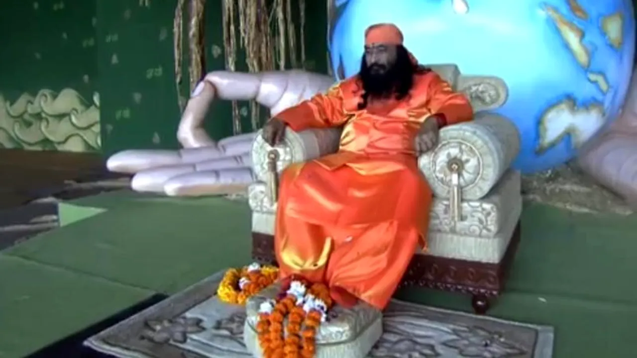 Caz neobișnuit în India. Judecătorii trebuie să decidă dacă un lider spiritual a murit sau doar meditează