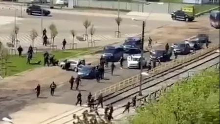 VIDEO | Bătaie între suporteri, înainte de derby-ul Steaua-Dinamo din Liga 2. Jandarmii au intervenit în forță, mai mulți ultrași fiind reținuți