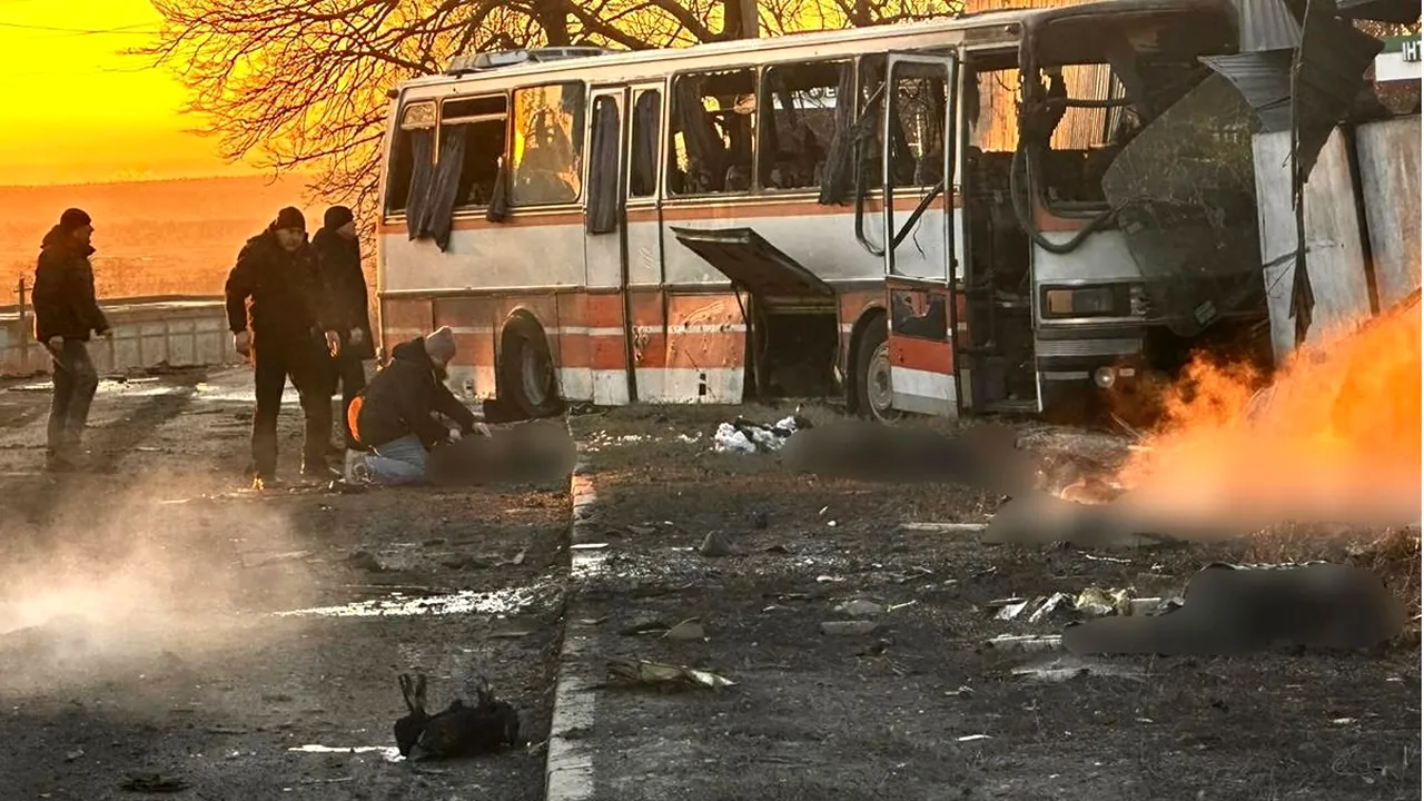Cel puțin 12 morți într-un atac cu dronă asupra unui autobuz, în regiunea Dnipropetrovsk. Război în Ucraina, ziua 1.439.