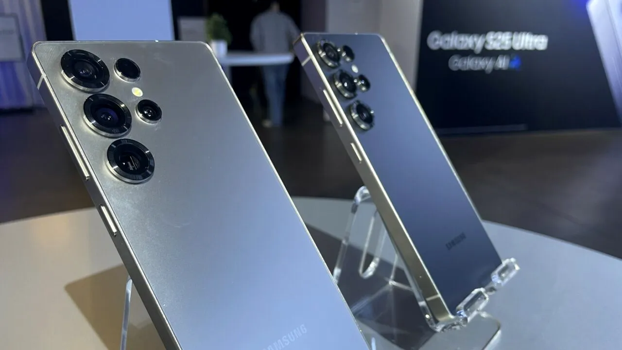 Primești abonament gratis 6 luni la un program AI dacă cumperi Samsung Galaxy S25. Cât costă cel mai nou smartphone de pe piață