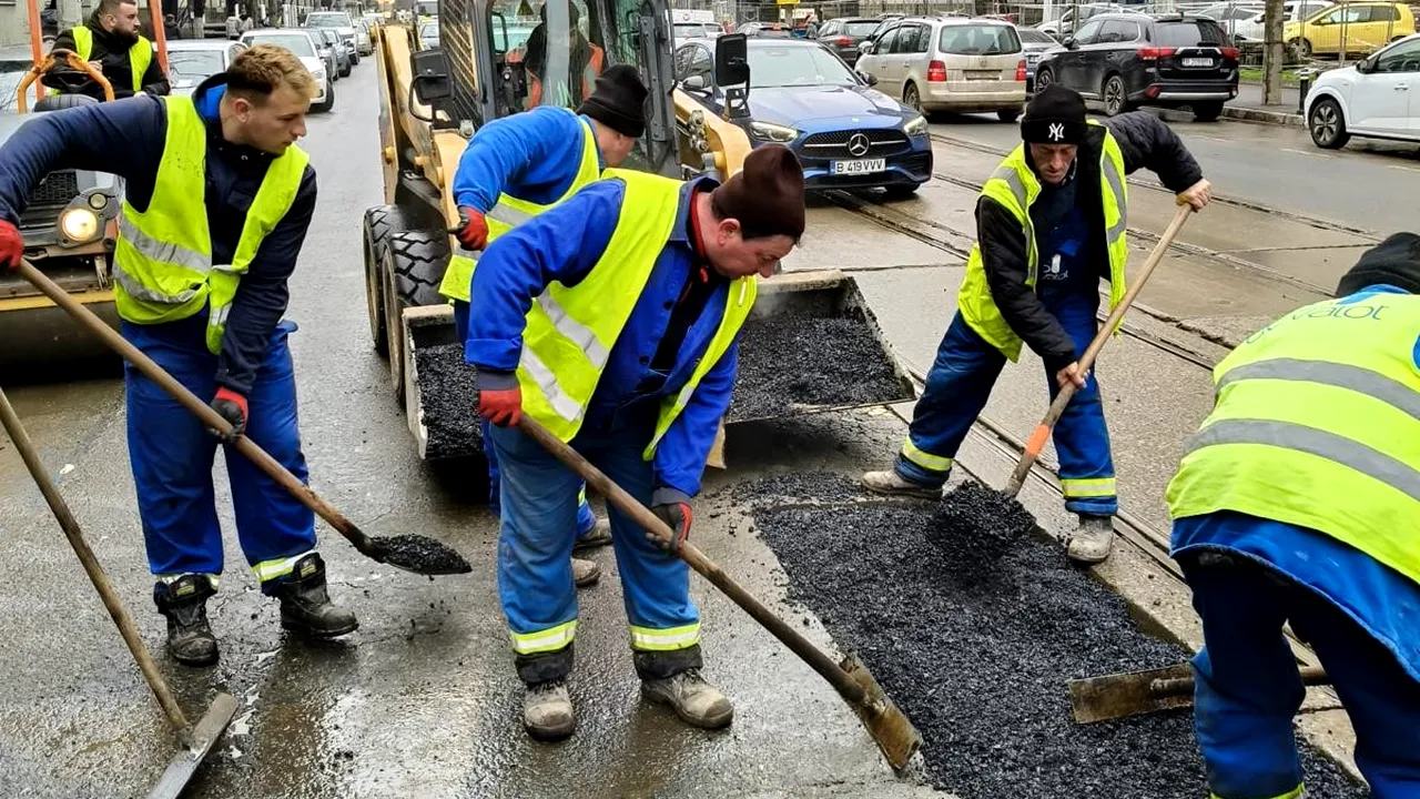 Primăria București anunță „marea acțiune de plombare a gropilor din carosabil”. Cum arată „plombele”