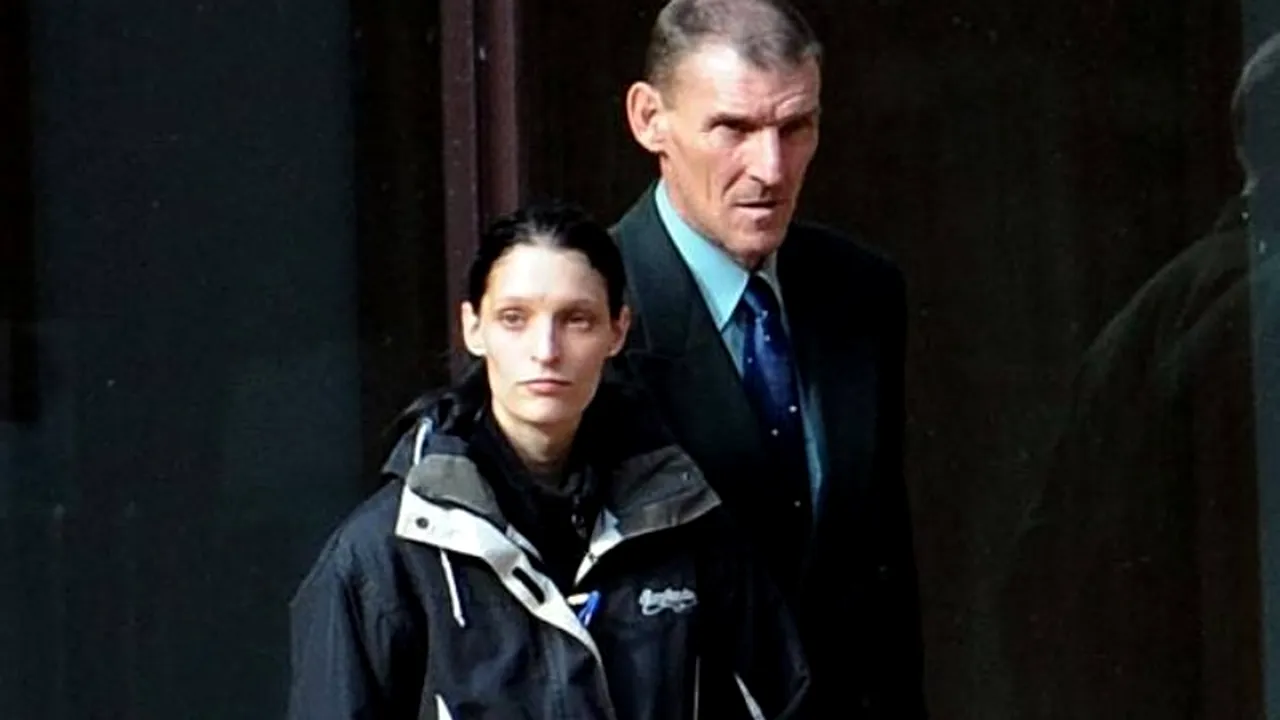 O tânără și-a regăsit tatăl după 21 de ani pe Facebook, însă ce a urmat i-a adus în fața tribunalului