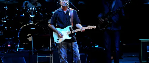 Eric Clapton spune că persoanele care s-au vaccinat anti-COVID sunt victime ale „hipnozei de formare în masă”