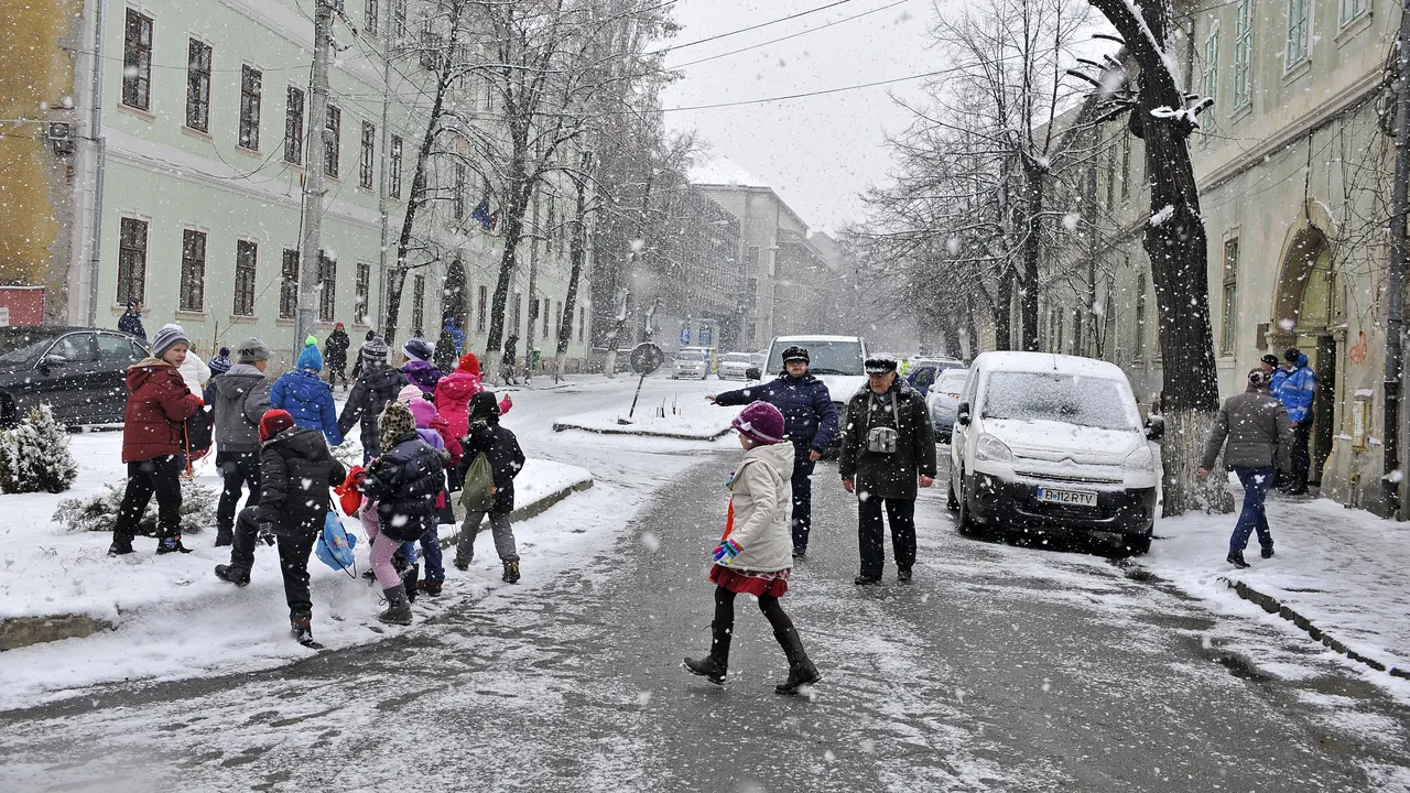 Câți elevi români învață limbi străine. Statele din Europa în care TOȚI elevii învață cel puțin o limbă străină