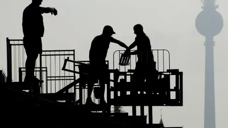 Germania caută forță de muncă în Europa de Est. Cum te poți angaja aici începând cu iunie 2013