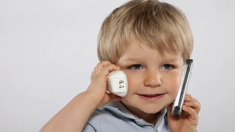 Un băiețel de doar 5 ani a sunat la 911 pentru că îi era... foame. Reacția surprinzătoare a poliștilor - FOTO