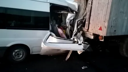 ACCIDENT GRAV. O mamă a murit, iar soțul ei și cei 3 copii au fost răniți, într-o coliziune pe A1