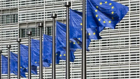 Riposta Europei la atacul lui TRUMP va fi anunțată până miercuri. TAXE pentru aţă dentară sau hârtie igienică până la diamante made in USA