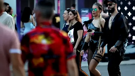 Consumatorii de droguri, învățați cum să scape de Poliție, la festivalurile de muzică electronică. Autoritățile pregătesc măsuri fără precedent