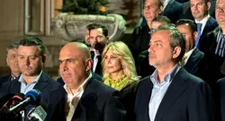 Ilie Bolojan se leagă cu lanțuri de scaunul de premier, după ce PSD i-a retras sprijinul: „Vom continua să asigurăm guvernarea”