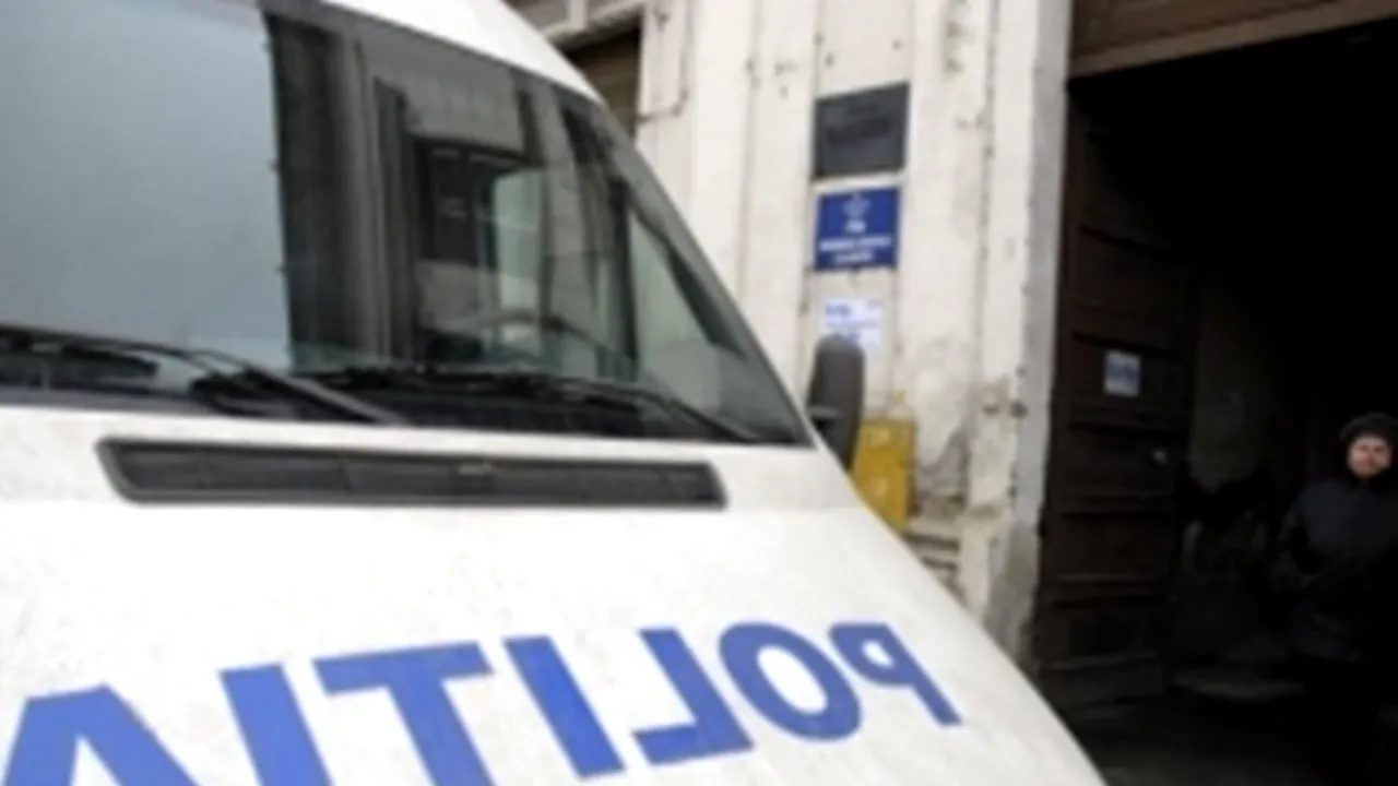 Ce s-a întâmplat cu un copil de nouă ani din Vaslui, ajuns la școală bătut și cu buza crăpată