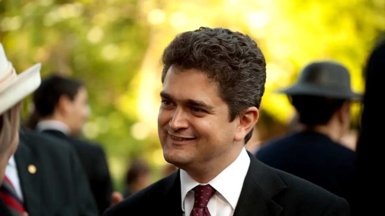 Theodor Paleologu despre prostituție: Trebuie sparte rețelele de proxeneți, impozitată această activitate și controlată medical