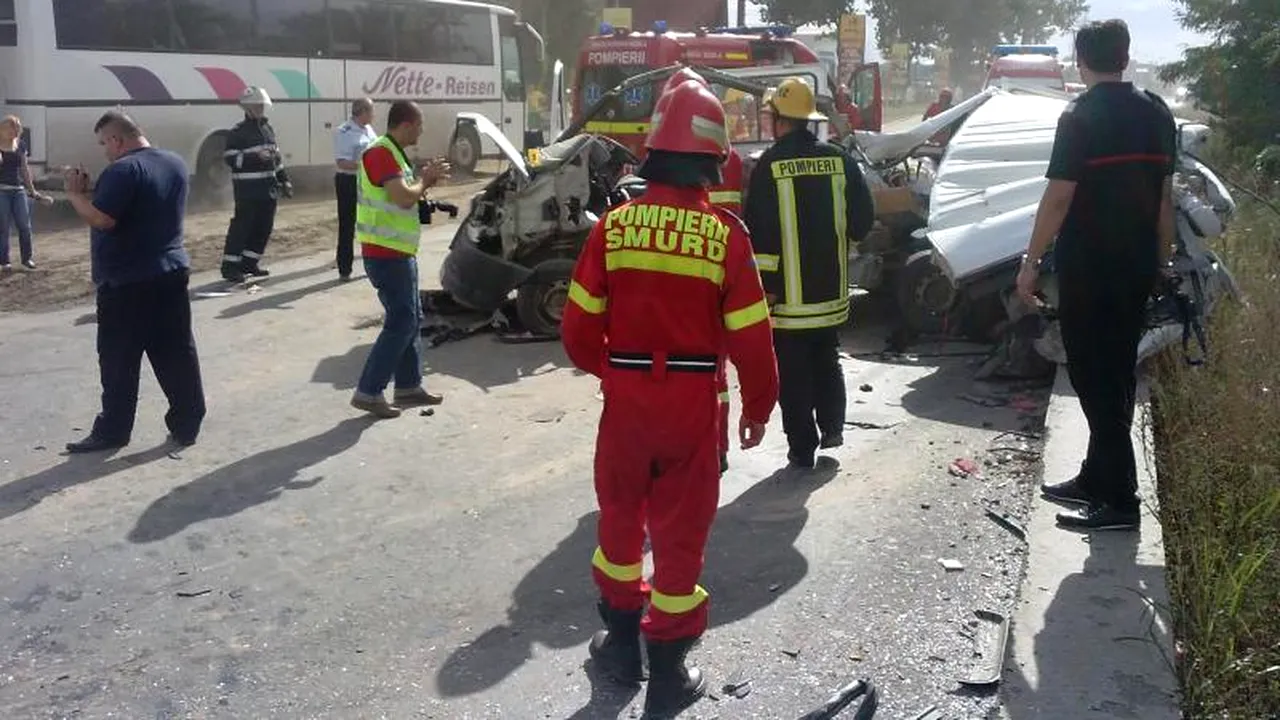 Un mort și nouă răniți după trei acciente rutiere produse în București