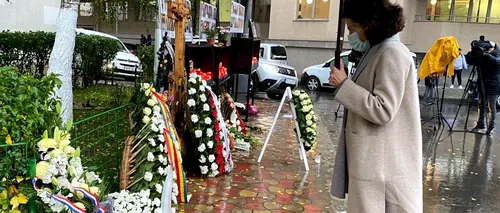 Ambasadorul Franţei în România, Laurence Auer, omagiu adus victimelor tragediei de la clubul Colectiv