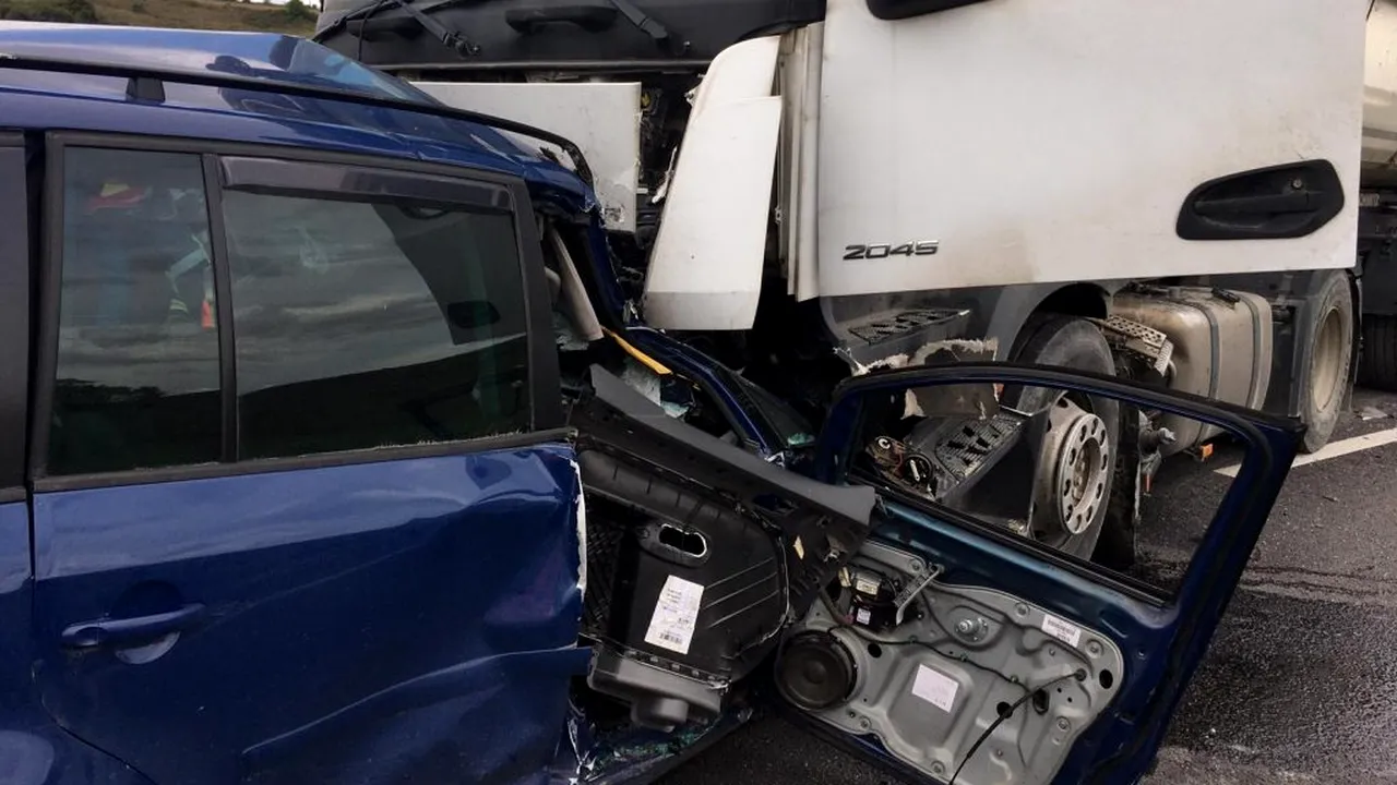 Accident groaznic în Cluj, din cauza unei depășiri! Doi oameni au murit striviți! Imagini cu impact emoțional!