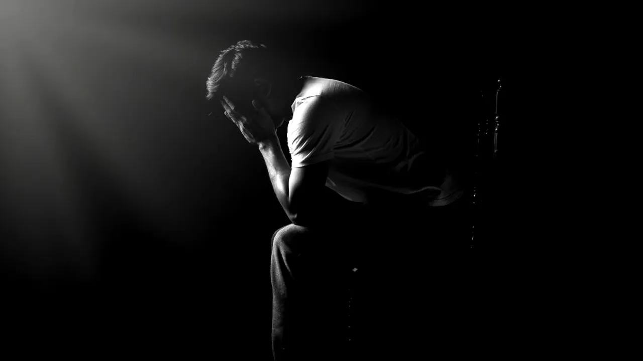 Păcatele tatălui, în cârca fiului! Un bărbat din București, obligat să plătească statului 254.000 $ și penalități de 1,5 milioane de lei după ce tatăl lui a furat de la Securitate