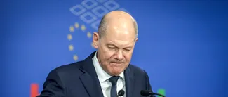 Scholz este favorabil discuțiilor despre convocarea ALEGERILOR /Opoziția îi cere să nu se agațe de putere