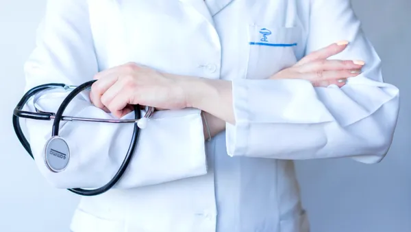 Angajații din Sănătate, chemați să decidă dacă acceptă noua Lege a salarizării