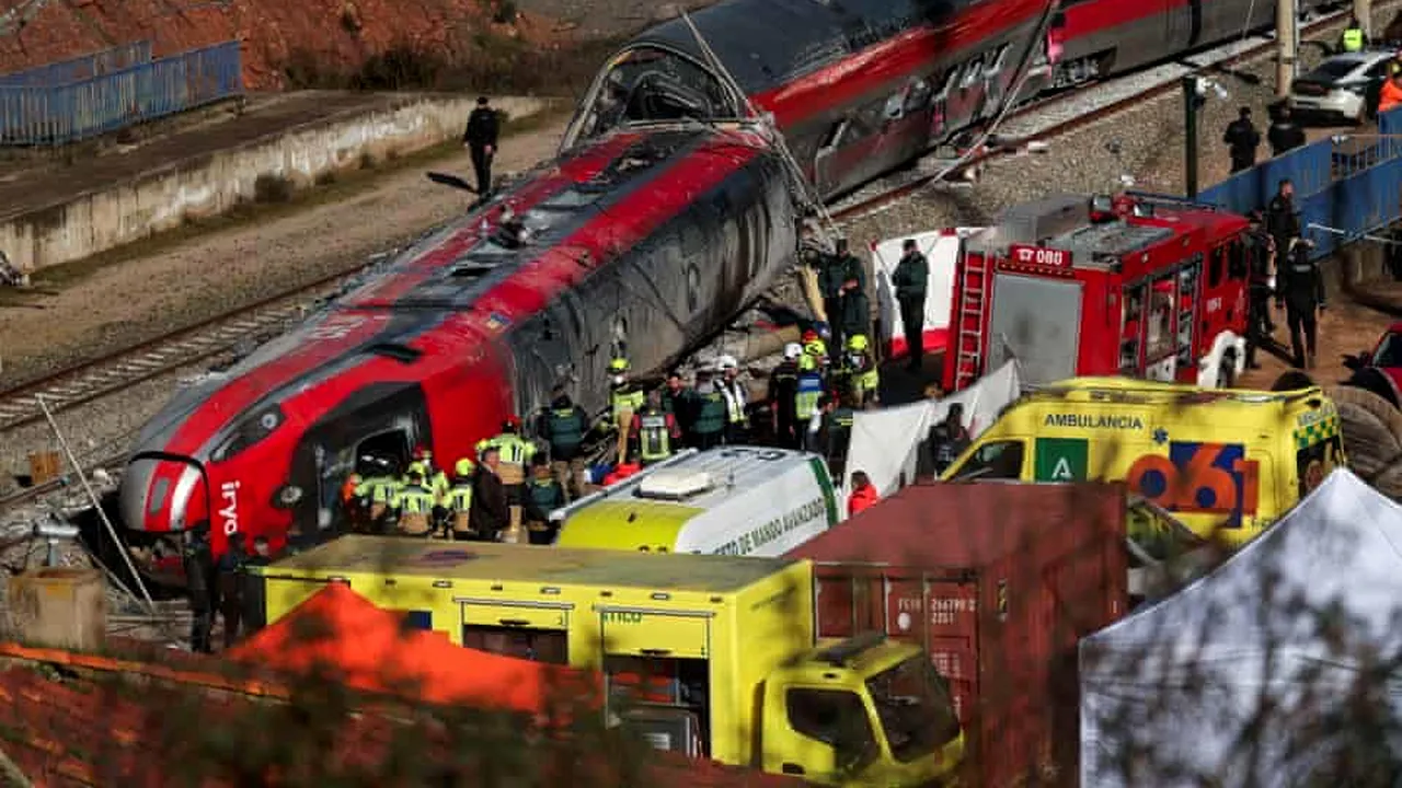 Tragedia feroviară din Spania. Numărul morților a crescut la 41. Garda Civilă a confiscat vagonul 6 al trenului Iryo care a deraiat