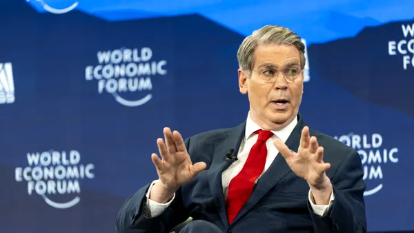 Criză diplomatică SUA-Spania. Secretarul Trezoreriei a acuzat autoritățile spaniole că, prin acțiunile lor, „pun în pericol viețile americanilor”