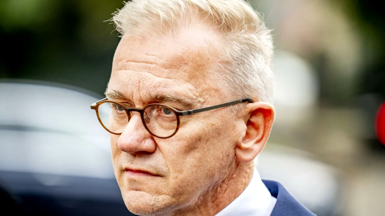 O destinație prea populară pentru studenții străini, Olanda vrea să LIMITEZE uzul limbii engleze în universități