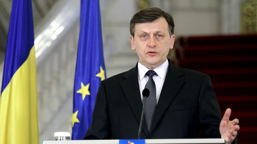 Președintele interimar, Crin Antonescu:  În fond, Traian Băsescu a fost demis. În formă, așteptăm verdictul CCR. Băsescu trebuia să demisioneze. Eu am luat o decizie