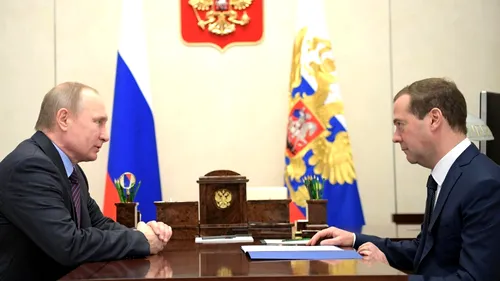 Vladimir Putin, gest previzibil: Dmitri Medvedev, propunerea pentru funcția de premier