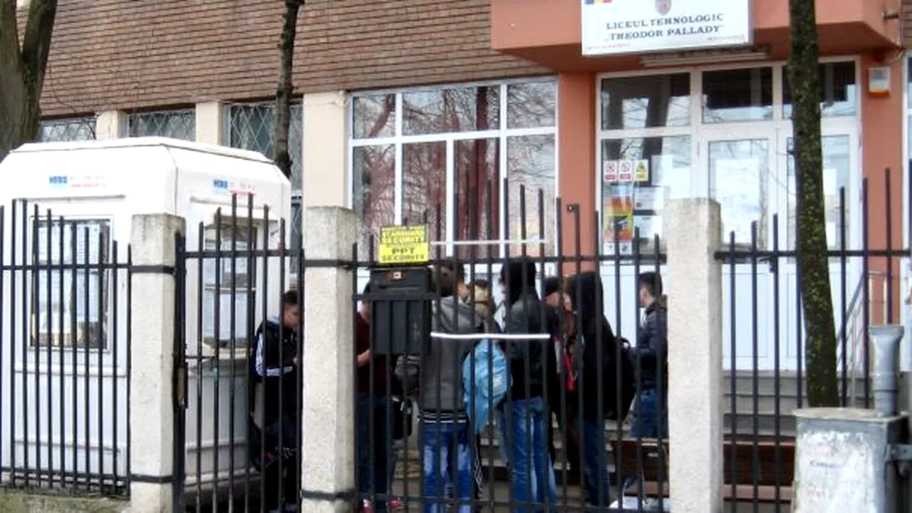 Liceul Theodor Pallady din București a fost EVACUAT din cauza mirosului de gaze. Distrigaz a identificat o scurgere la o vană exterioară. Cursurile au fost suspendate