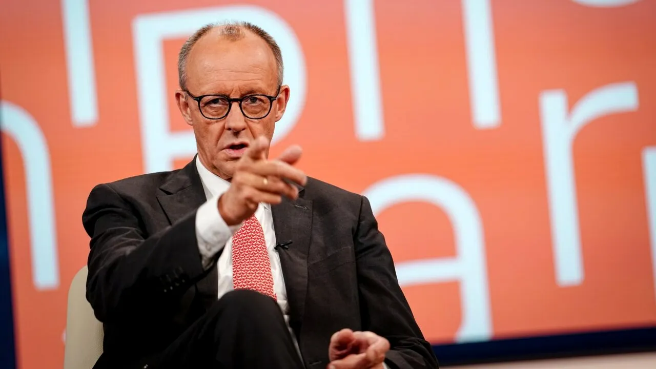 Germania se mobilizează pentru protejarea spațiului AERIAN /Merz propune ca armata să ajute forțele de ordine pentru a doborî dronele