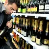 Ireal ce a putut să FURE un român dintr-un supermarket din Austria: „Cadouri de dus în România”